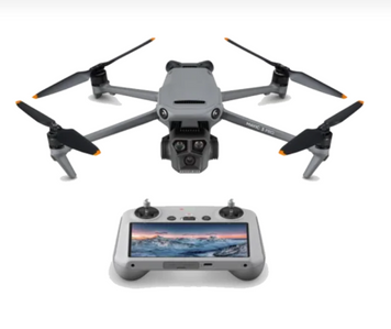 Квадрокоптер DJI Mavic 3 Pro DJI RC фото